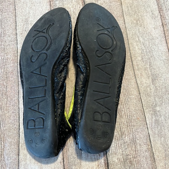 BallaSox By Corso Comp Turquesa Flats Size 6 Neon Yellow and Black - Picture 3 of 3